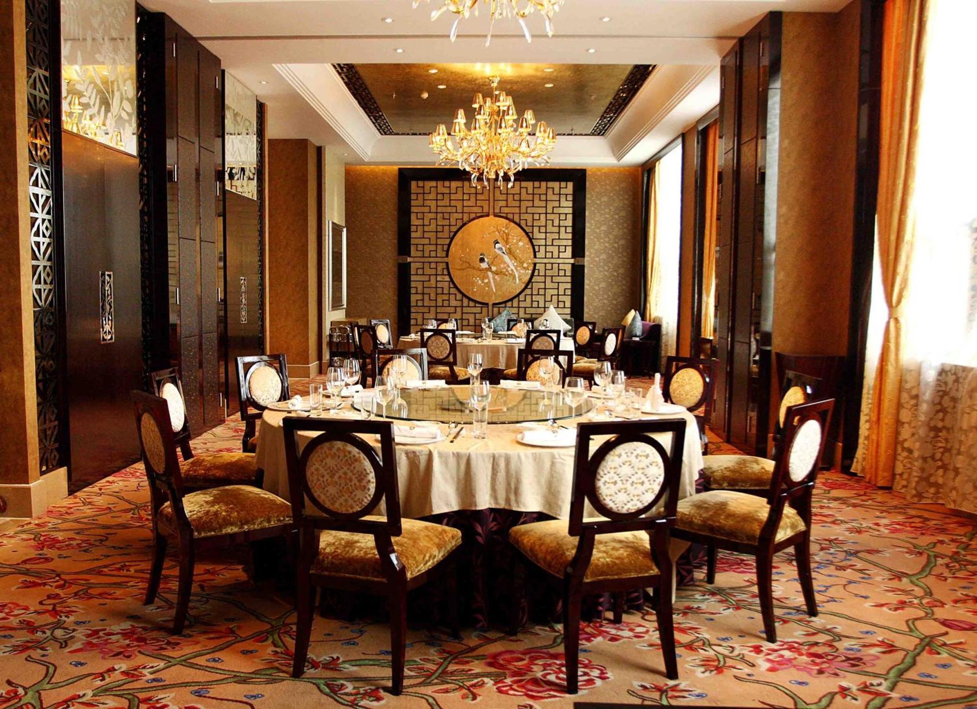 Wyndham Grand Plaza Royale Palace Chengdu Exterior photo